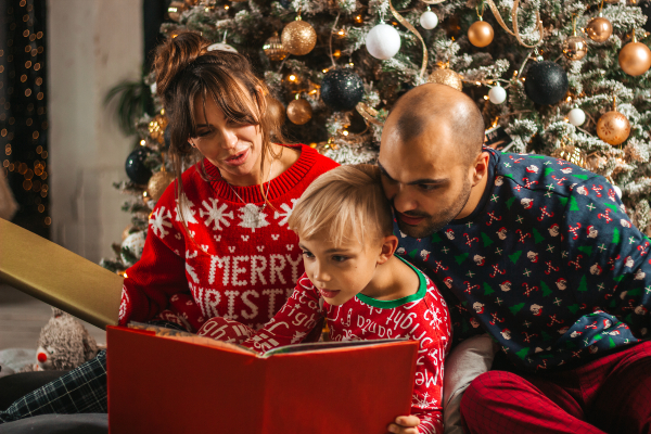 beneficios de contar cuentos de navidad a los niños